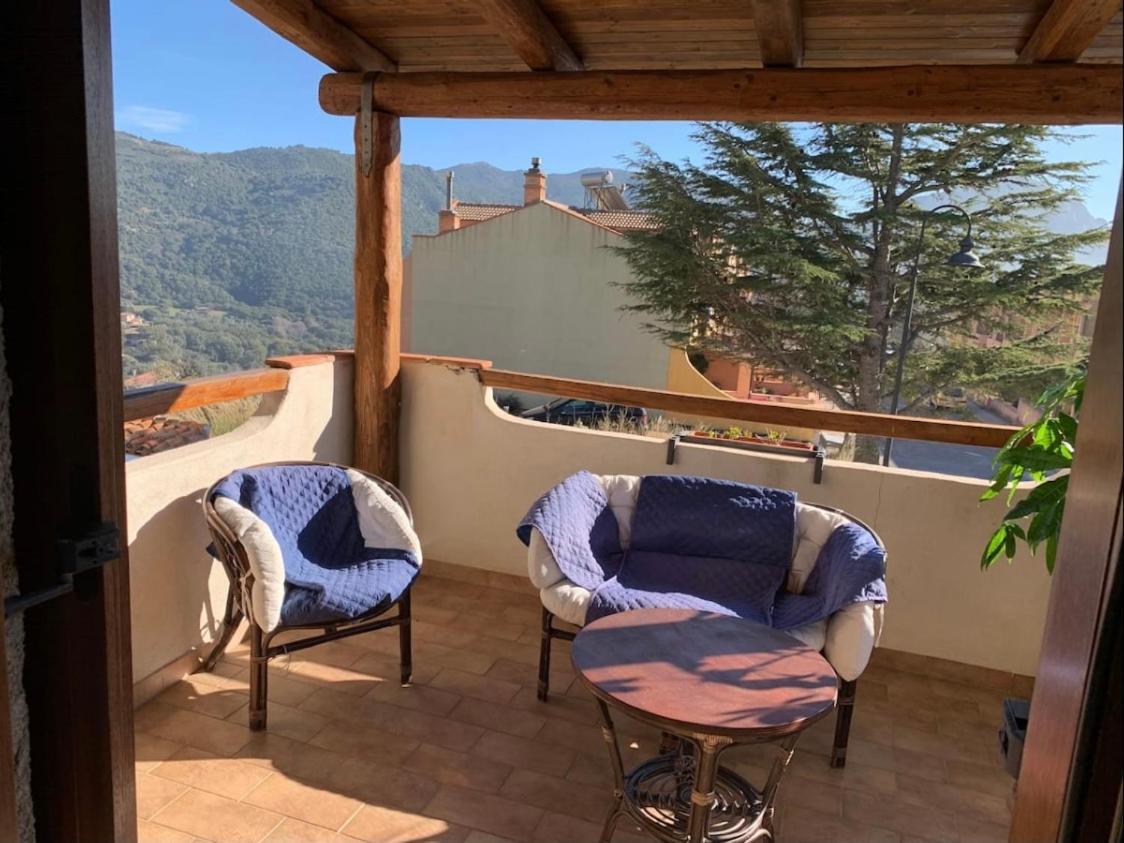 B&B Mideri Urzulei Екстер'єр фото